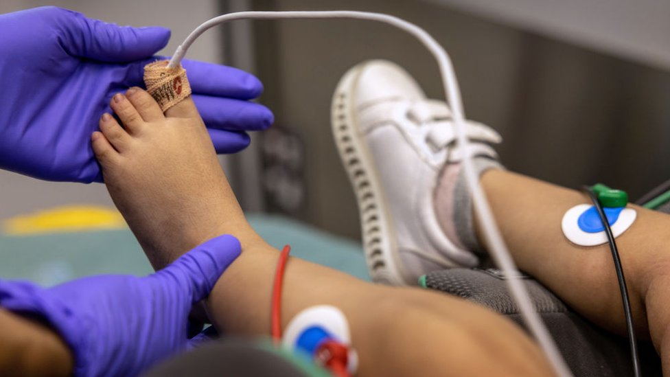 Suben hospitalizaciones de niños en EE.UU. tras propagación de Ómicron suben-hospitalizaciones-de-ninos-en-eeuu-tras-propagacion-de-omicron
